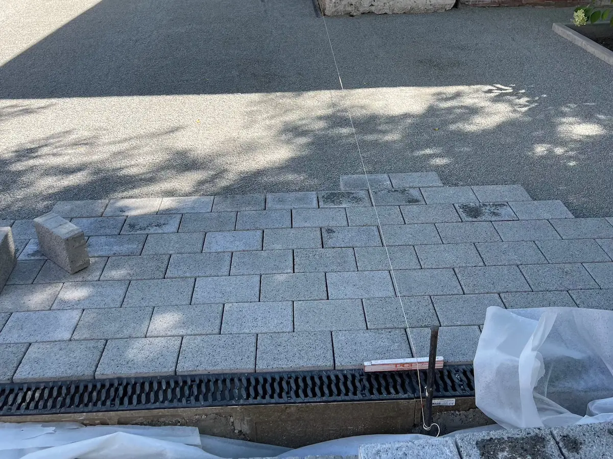 Grundstücksgrenze